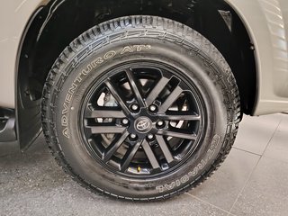 2014 Toyota Fortuner 2.5D-4D RB A/T - photo 10