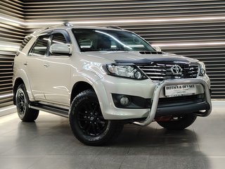 2014 Toyota Fortuner 2.5D-4D RB A/T - photo 13