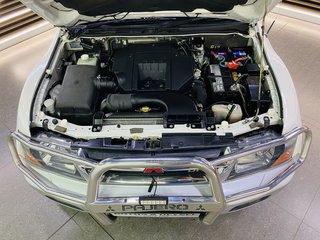 2002 Mitsubishi Pajero 3200 DI-D 3Dr - photo 5