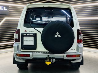 2002 Mitsubishi Pajero 3200 DI-D 3Dr - photo 8