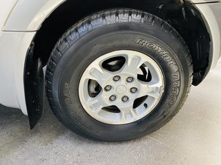 2002 Mitsubishi Pajero 3200 DI-D 3Dr - photo 4