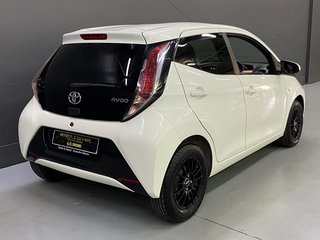 2015 Toyota Aygo 1.0 (5DR) - photo 8