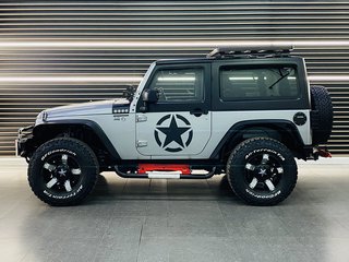 2016 Jeep Wrangler SAHARA 3.6L V6 A/T 2DR - photo 6