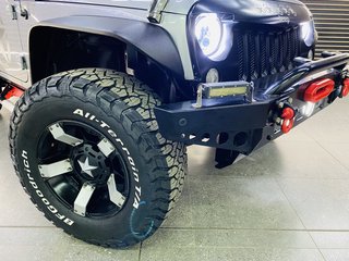 2016 Jeep Wrangler SAHARA 3.6L V6 A/T 2DR - photo 4