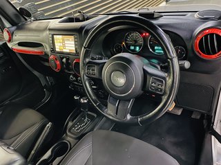2016 Jeep Wrangler SAHARA 3.6L V6 A/T 2DR - photo 5