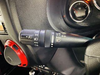 2016 Jeep Wrangler SAHARA 3.6L V6 A/T 2DR - photo 9