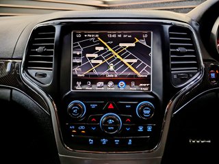 2016 Jeep Grand Cherokee 6.4 SRT - photo 5