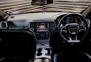 2016 Jeep Grand Cherokee 6.4 SRT - photo 17