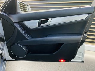 2011 Mercedes-Benz C-Class C200 BE AVANTGARDE A/T - photo 2