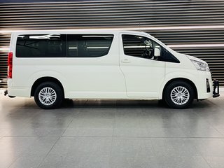 2019 Toyota Quantum 2.8 GL 11 SEAT - photo 1