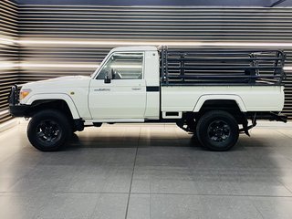 2016 Toyota Land Cruiser LAND CRUISER 79 4.0P P/U S/C - photo 6