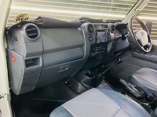 2016 Toyota Land Cruiser LAND CRUISER 79 4.0P P/U S/C - photo 6