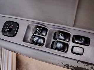 2005 Kia Magentis 2.5 A/T - photo 8