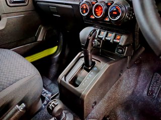 2025 Suzuki Jimny 1.5 GLX A/T 5DR - photo 10
