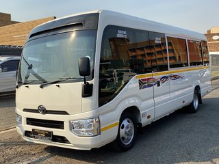 Toyota Quantam Used vehicle for sale