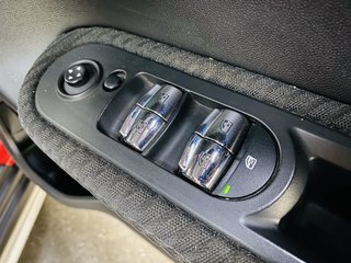 2018 MINI COOPER_COUNTRYMAN A/T - photo 2