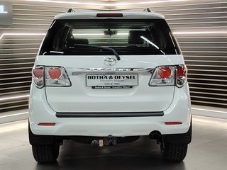 2014 Toyota Fortuner 2.5D-4D RB - photo 4