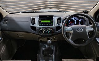 2014 Toyota Fortuner 2.5D-4D RB - photo 8