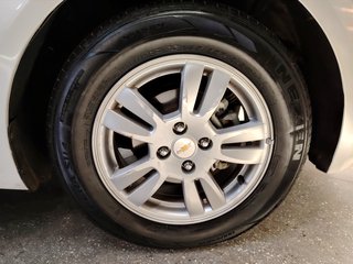 2013 Chevrolet Sonic 1.4 LS 5DR - photo 9