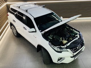 2017 Toyota Fortuner 2.8GD-6 R/B A/T - photo 4
