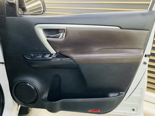 2017 Toyota Fortuner 2.8GD-6 R/B A/T - photo 5