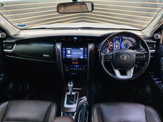 2017 Toyota Fortuner 2.8GD-6 R/B A/T - photo 9