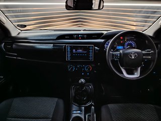 2018 Toyota Hilux 2.4 GD-6 RB SRX P/U E/CAB - photo 9