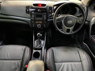 2012 Kia Cerato 2.0 KOUP A/T - photo 5