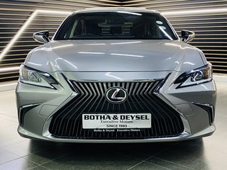 2019 Lexus ES 250 EX - photo 2