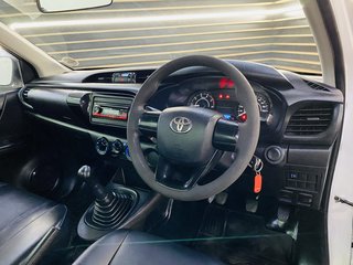 2021 Toyota Hilux 2.4 GD S A/C P/U S/C - photo 5