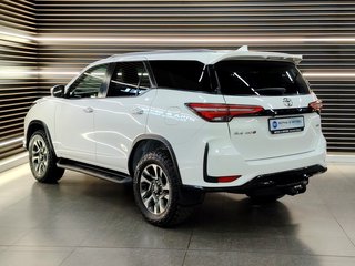 2023 Toyota Fortuner 2.4GD-6 4X4 A/T - photo 4