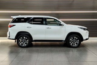 2023 Toyota Fortuner 2.4GD-6 4X4 A/T - photo 19