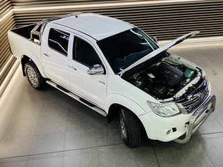 2012 Toyota Hilux 4.0 V6 HERITAGE R/B A/T P/U D/C - photo 4
