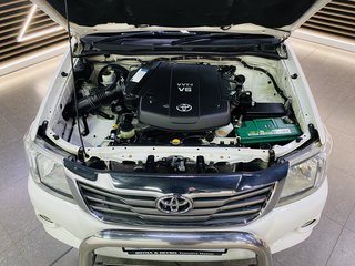 2012 Toyota Hilux 4.0 V6 HERITAGE R/B A/T P/U D/C - photo 5