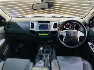 2012 Toyota Hilux 4.0 V6 HERITAGE R/B A/T P/U D/C - photo 6