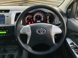 2012 Toyota Hilux 4.0 V6 HERITAGE R/B A/T P/U D/C - photo 10