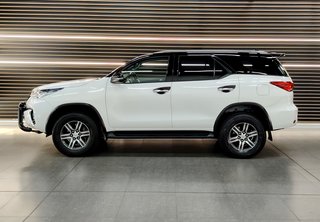 2019 Toyota Fortuner 2.4GD-6 R/B A/T - photo 2