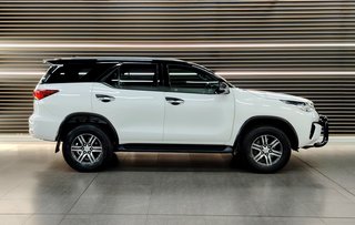2019 Toyota Fortuner 2.4GD-6 R/B A/T - photo 16