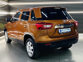 2022 Toyota Urban Cruiser 1.5 Xi - photo 7
