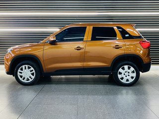 2022 Toyota Urban Cruiser 1.5 Xi - photo 6