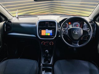 2022 Toyota Urban Cruiser 1.5 Xi - photo 8
