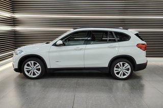 2016 BMW X1 sDRIVE18i A/T (F48) - photo 2
