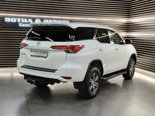 2022 Toyota Fortuner 2.4GD-6 R/B A/T - photo 6