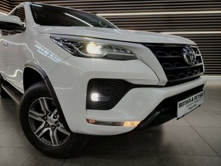 2022 Toyota Fortuner 2.4GD-6 R/B A/T - photo 18