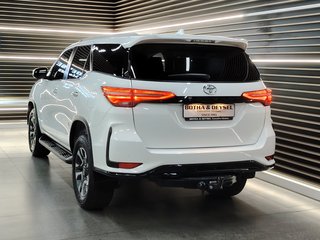 2023 Toyota Fortuner 2.4GD-6 R/B A/T - photo 3