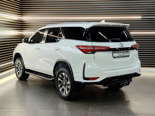2023 Toyota Fortuner 2.4GD-6 R/B A/T - photo 4