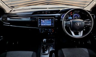 2019 Toyota Hilux 2.4 GD-6 RB SRX A/T P/U E/CAB - photo 10