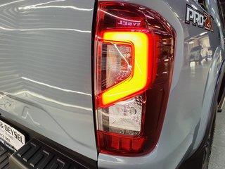2021 Nissan Navara 2.5DDTI PRO-2X A/T D/C P/U - photo 2