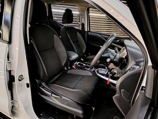 2023 Nissan Navara 2.5DDTI SE PLUS A/T D/C P/U - photo 12