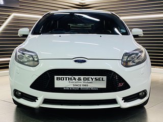 2015 Ford Focus 2.0 GTDi ST3 (5DR) - photo 2